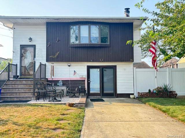 Inline Hi Ranch East American Venice on a quite dead end street with water view Canal.