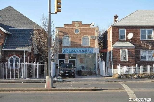 192 11 JAMAICA AVE. Hollis, NY UNIQUE BUILDING FOR SALE FOR INVESTOR OR USER 2 STORY DETACHED BRICK MIXED USE w PARKING !