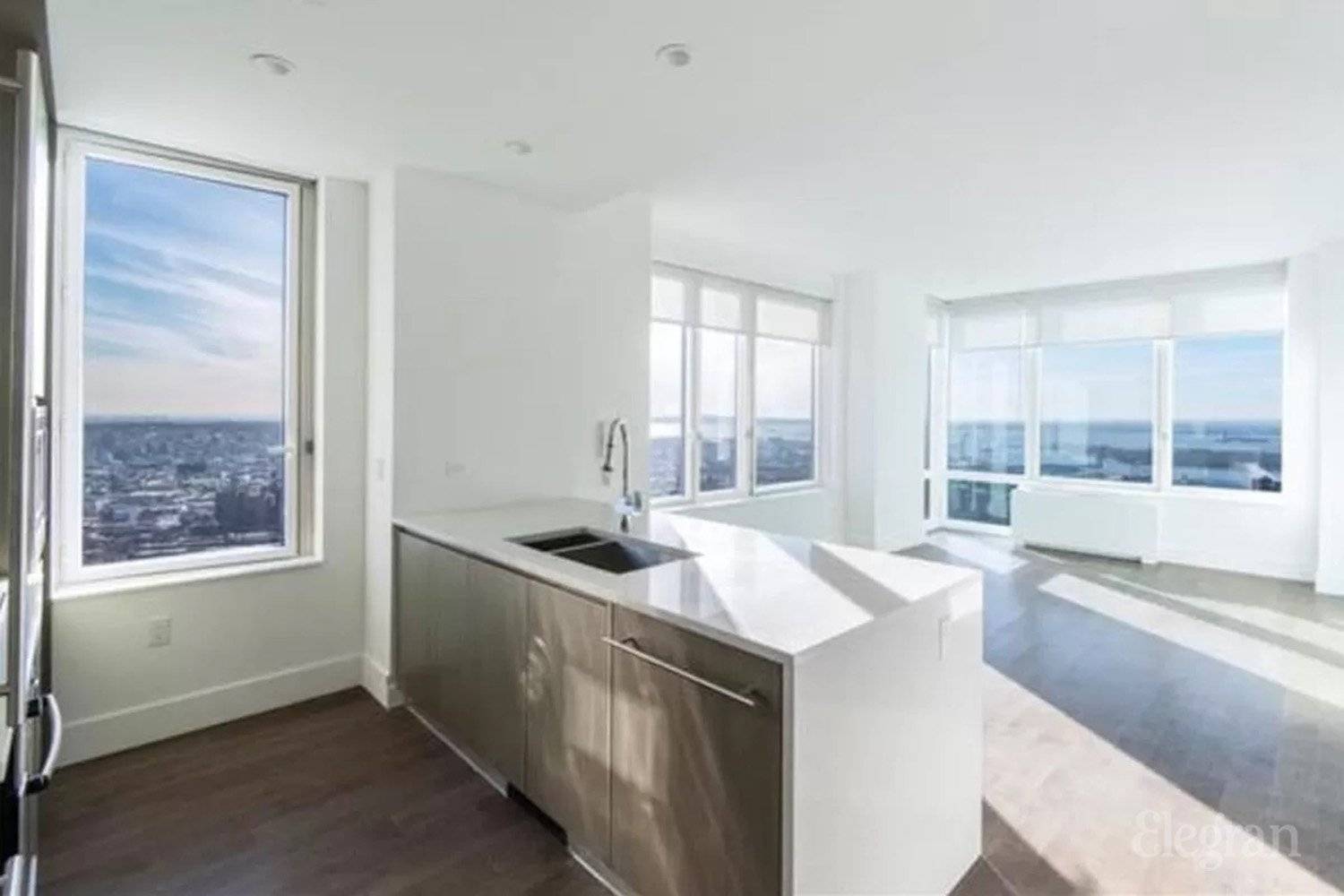 From the 40th floor of Brooklyn s tallest tower, this triple exposure residence offers stunning views of the iconic Manhattan skyline from One World Trade and The Statue of Liberty ...