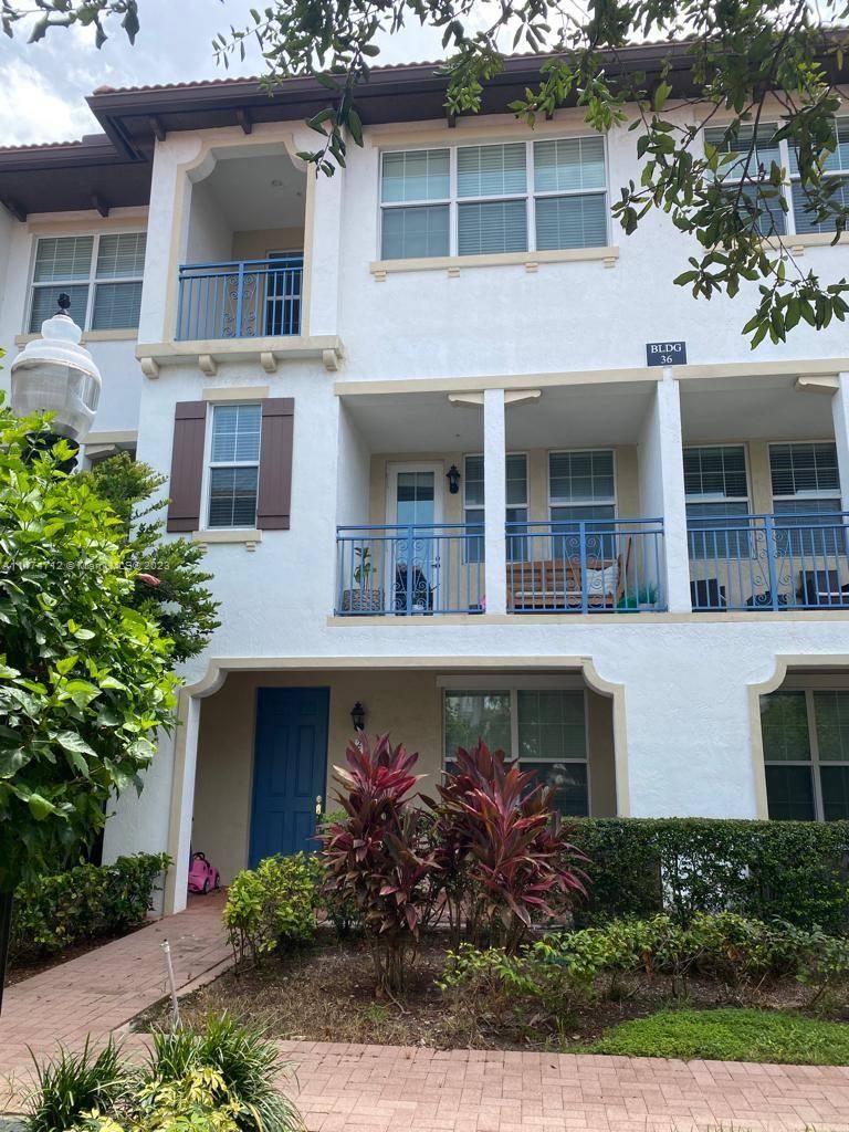 Modern, bright and spacious 3 story townhome with attached car garage for 2 vehicles at very quiet, gated, upscale and exclusive MONTCLAIR in the heart of Miramar, walking distance to ...