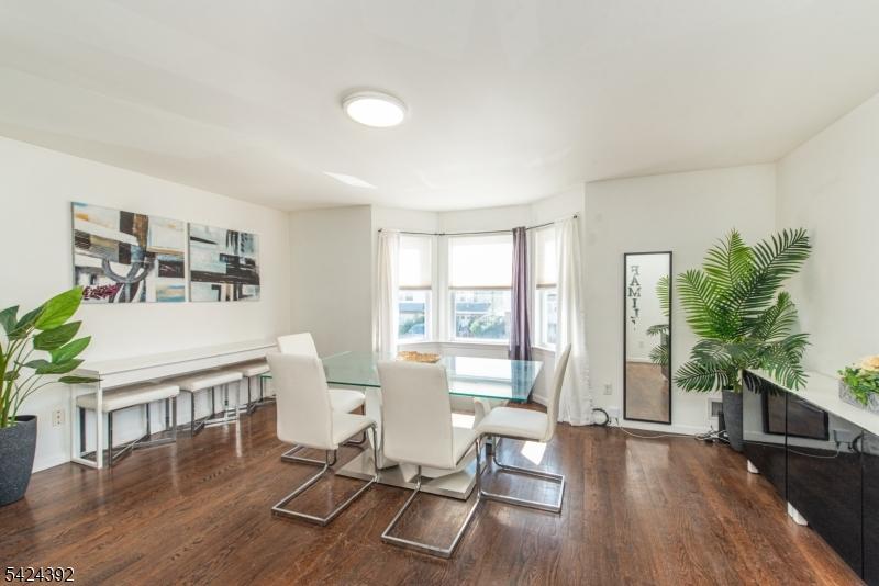 Unit 1 Abundant Natural Light