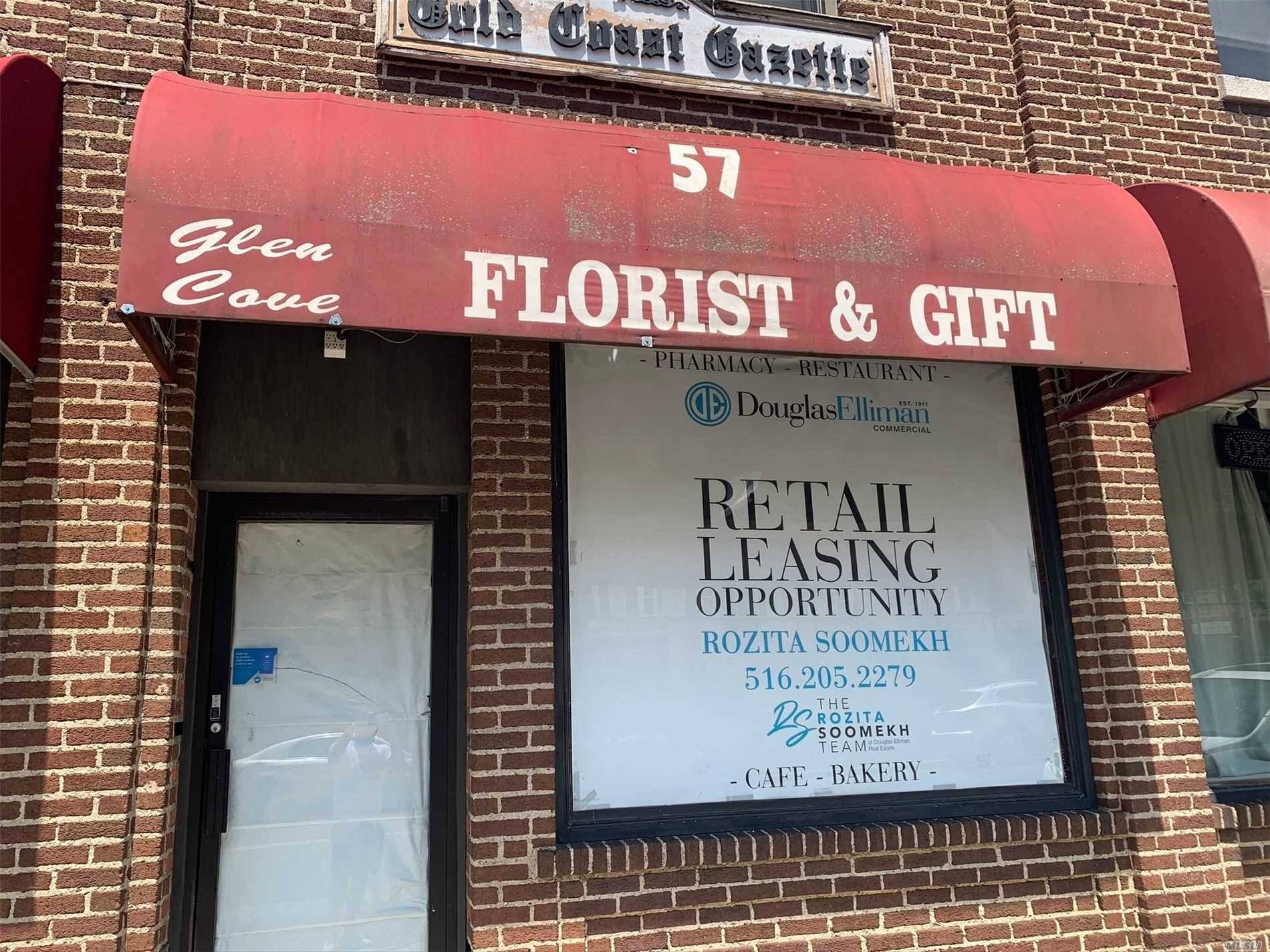 2700 Retail 1500 Basement Back door, 12 FT Ceilings Located in downtown Glen Cove Previously used as flower shop.