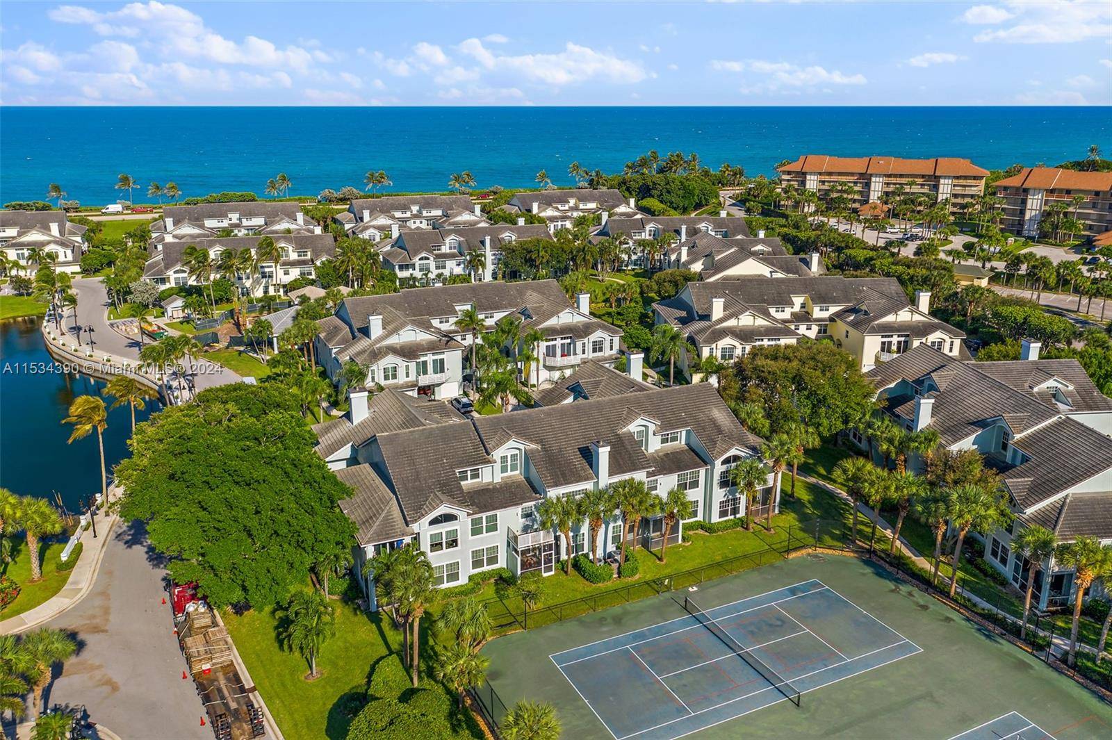 Welcome to Sea Colony, one of the most popular gated communities in Jupiter ideally located by the beach.
