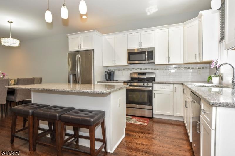 Stainless appliances