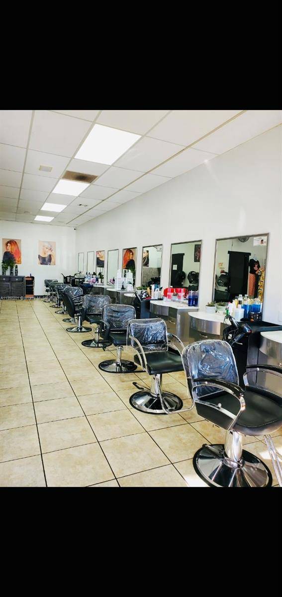 Great opportunity ! Beauty salon business only.