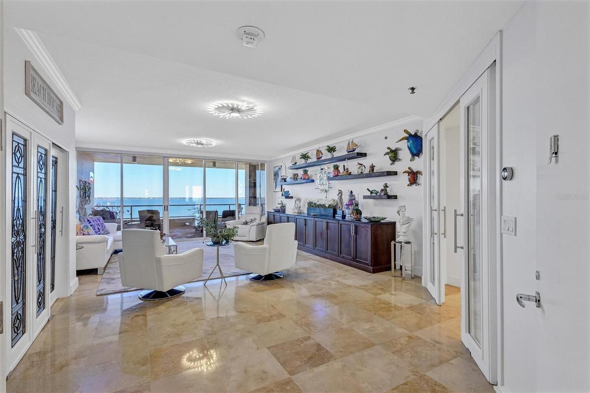 Spacious and bright with a warm coastal feeling