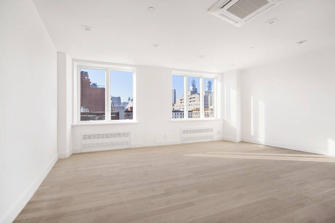 Newly renovated duplex with a private terrace in the heart of Nolita !