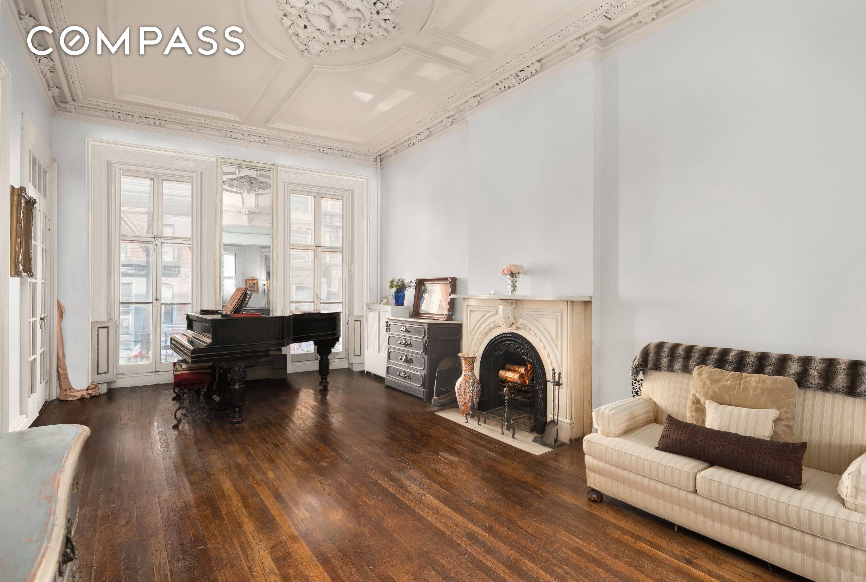 Situated within a row of circa 1850 s Italianate townhouses on one of the West Village s prized cobblestone blocks, 258 West 12th Street is a stately 21 foot wide ...