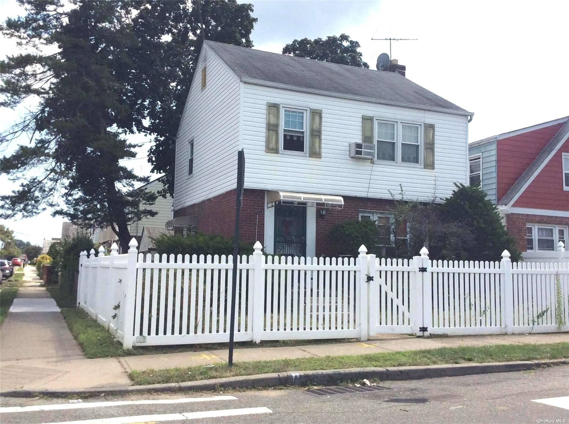 Located A Block From Busy Linden Blvd, This Detached Colonial Sits At A Corner And Features Very Large Rooms.