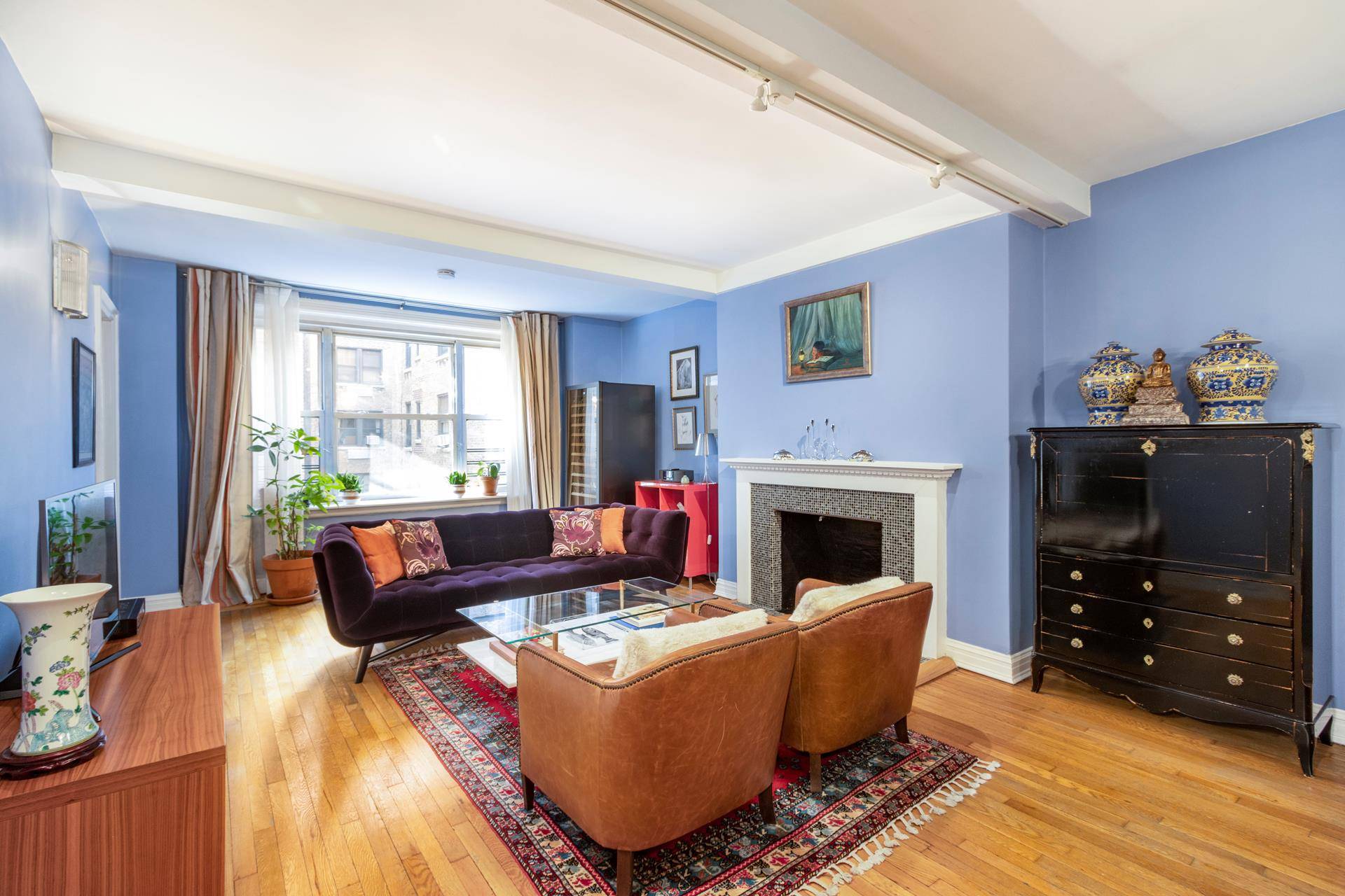 Beekman Beauty. This spacious one bedroom, one bath apartment is located in a beautiful full service, pre war co op on a lovely and quiet cul de sac in the ...