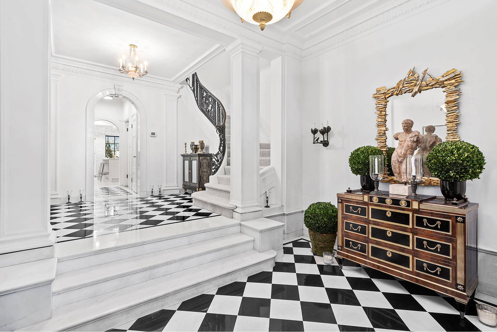 Reigning supreme, the ultimate Upper East Side mansionA striking neo Italian Renaissance facade, a beautiful palette of materials and artfully conceived interiors create a bold statement in this imposing 7 ...