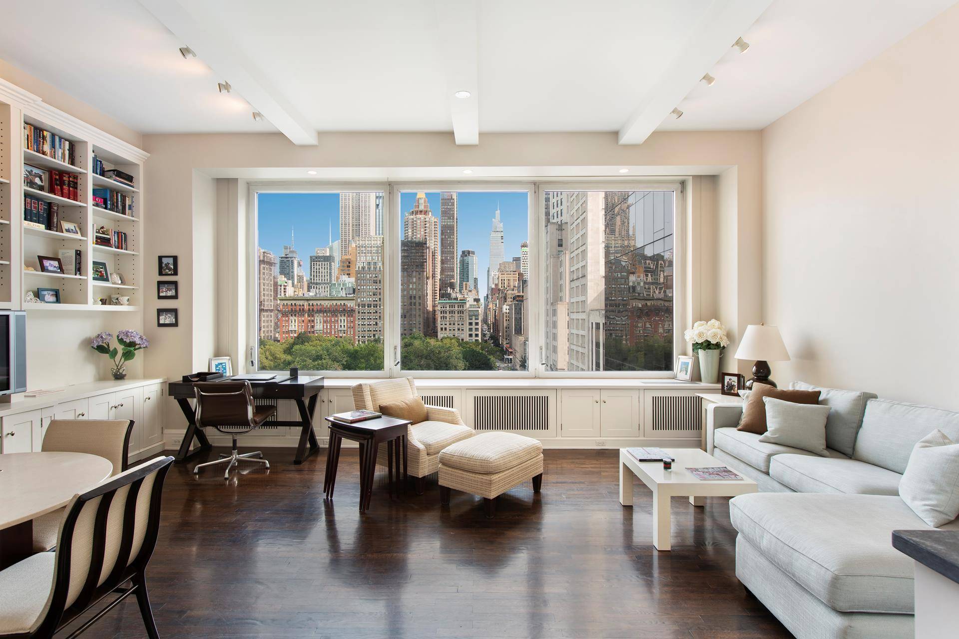 XXX mint 1 bedroom loft coop apt with oversized living dining area, high ceilings over 11ft, and jaw dropping views of Madison Square Park, Empire State Building and captivating NYC ...