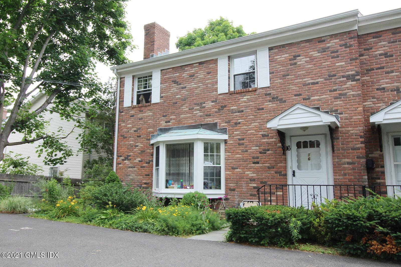 End Unit Townhouse in a Solid Brick Rental Community.