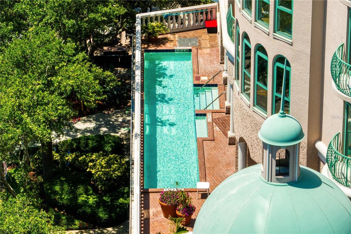 Pool aerial