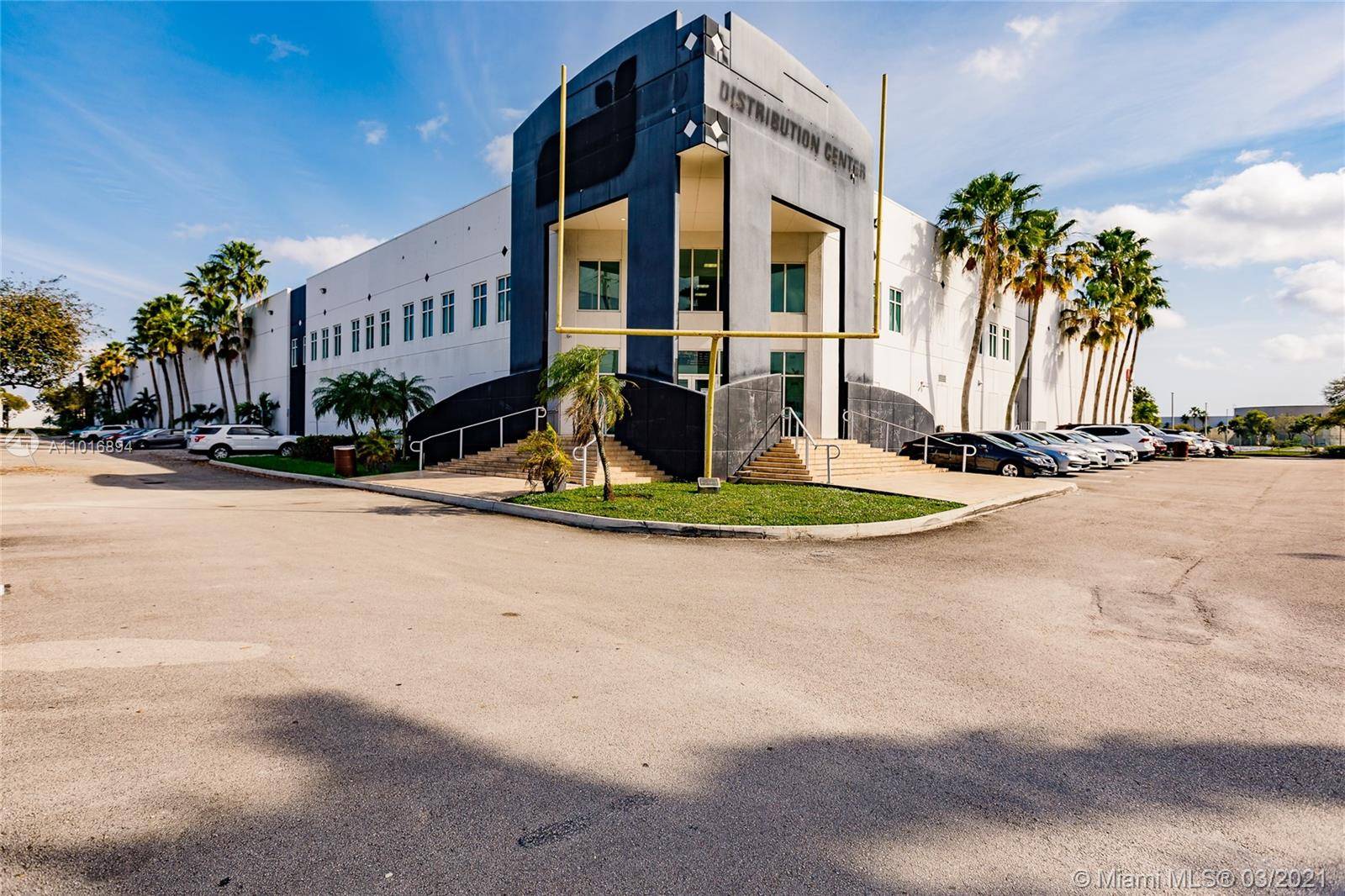 Jardack Commercial Realty Corp, As exclusive listing agents, are to present a fully air conditioned, industrial facility at 9880 NW 25 Street, located in the heart of highly sought after ...