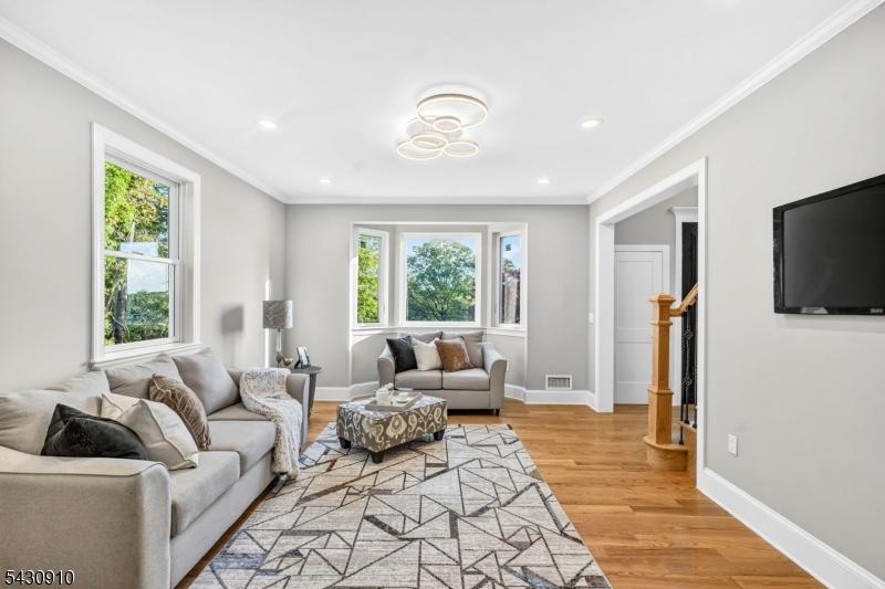 1395 Washington