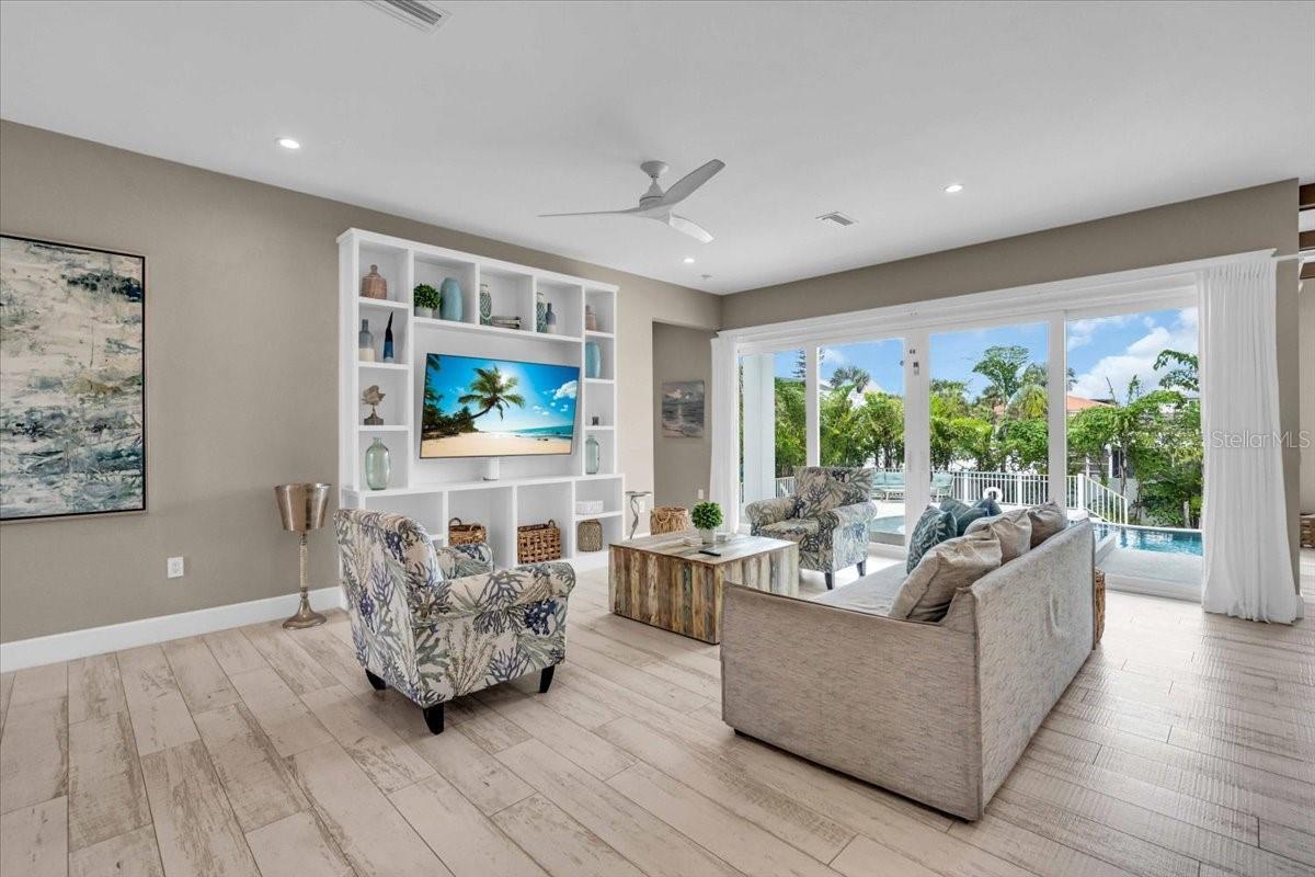 149 McKinley Drive, Sarasota, FL 34236