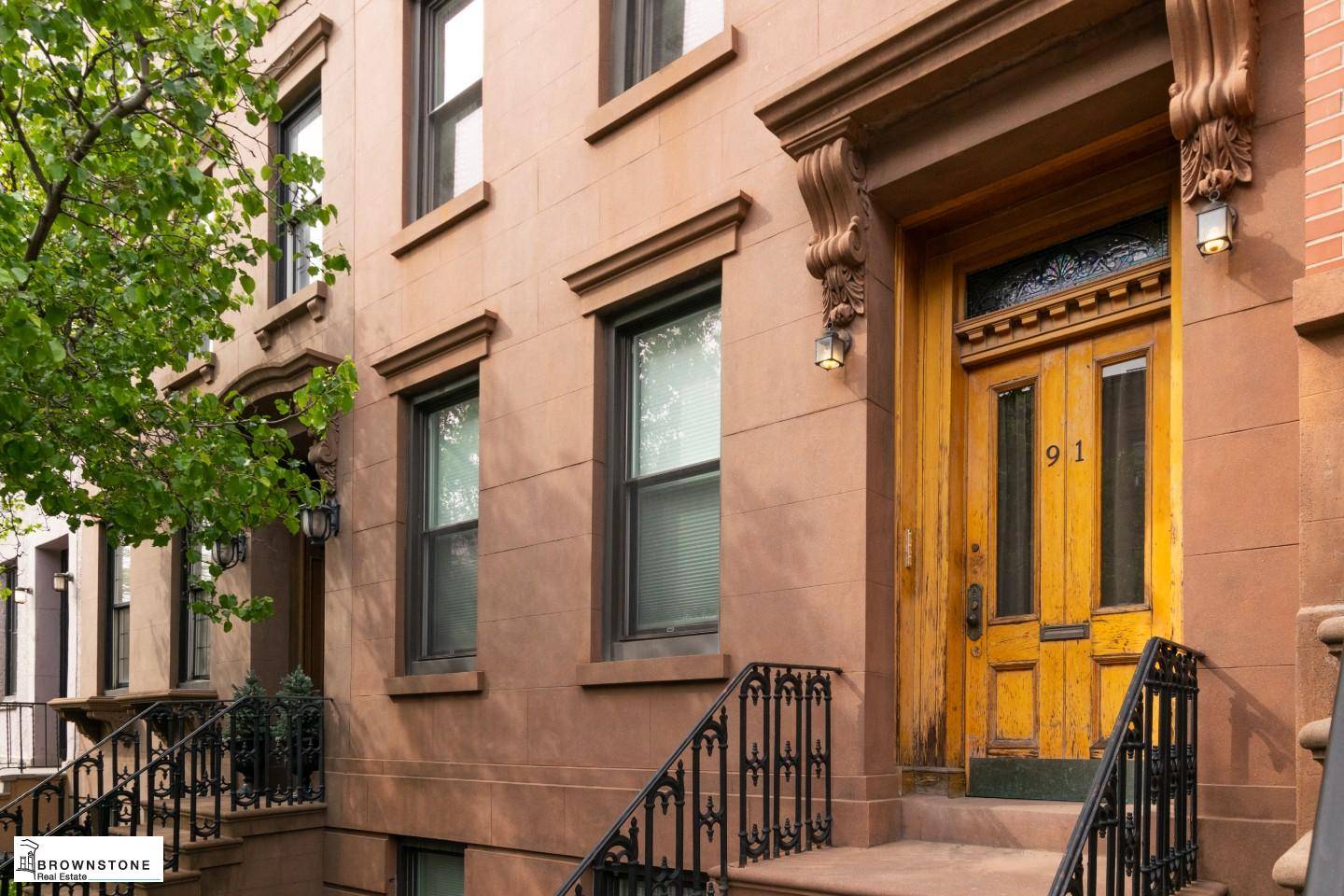 91 Woodhull Street is a beautiful, four family townhouse on a tree lined street in the heart of Carroll Gardens.