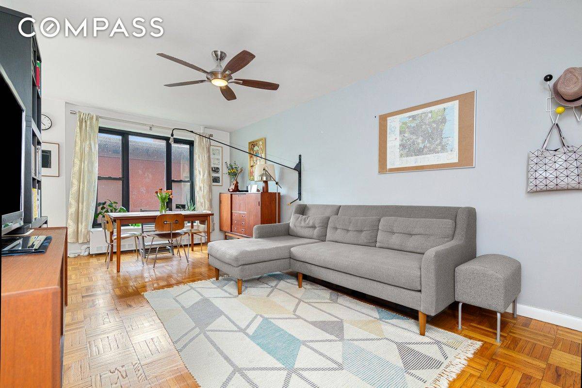 Oversized corner convertible 2 bedroom with a spacious dining area is available at The Clinton Hill Coops.