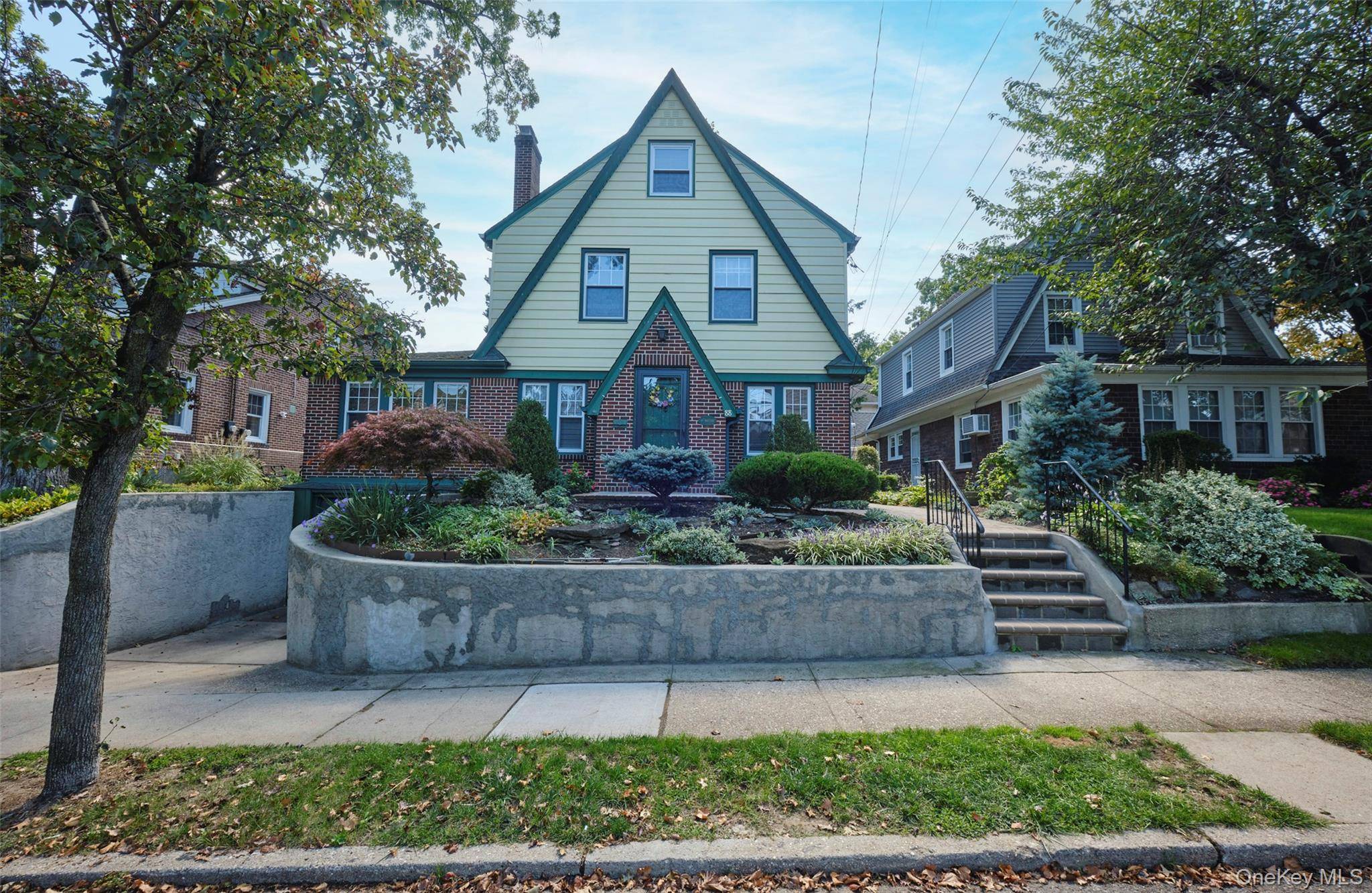Welcome To 88 Mayfair Avenue, Located In the Desirable West End Of The Incorporated Village of Floral Park Which Consistently Ranks In The Top 3 Safest Towns In New York ...