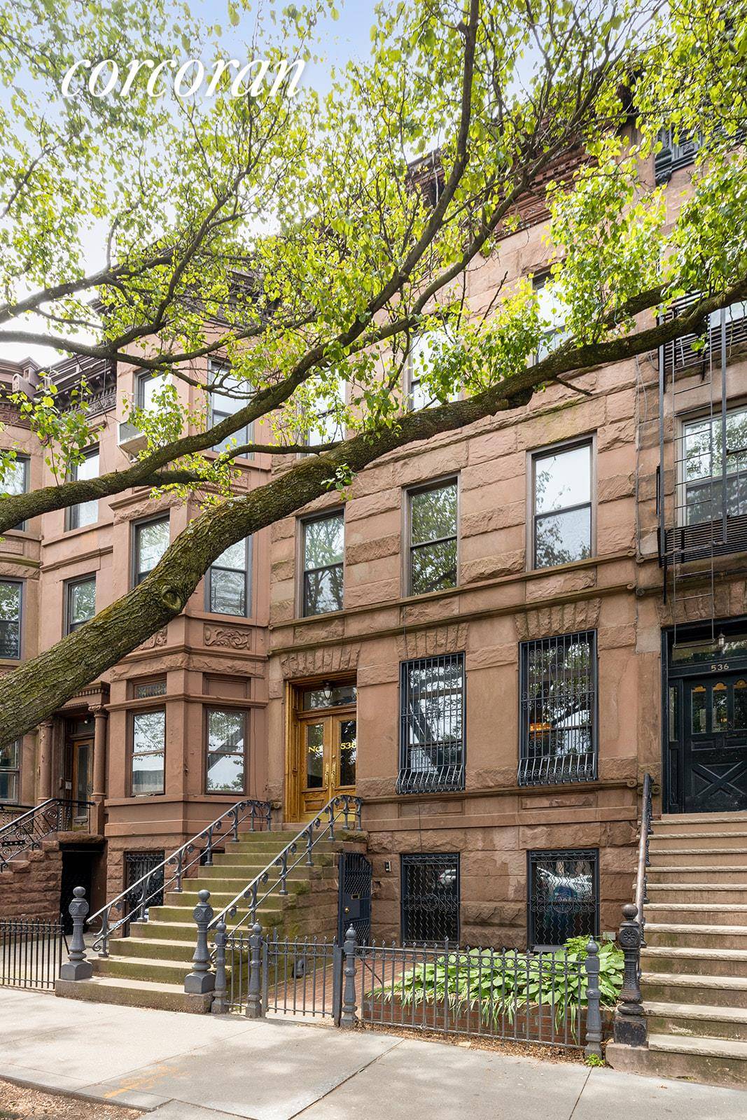 538 9th Street is a classically designed single family townhouse located half a block from Prospect Park, in the highly coveted Park Slope historic district.