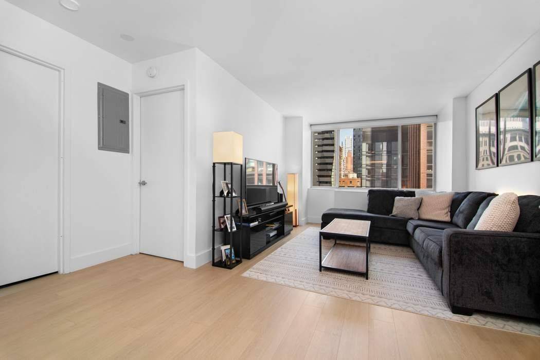 This newly renovated designer one bedroom is available fully furnished if desired in a luxury, white glove service building.