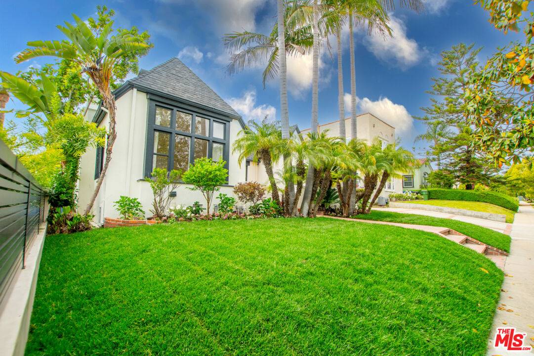 449  S Citrus Ave 4BR Hancock Park La