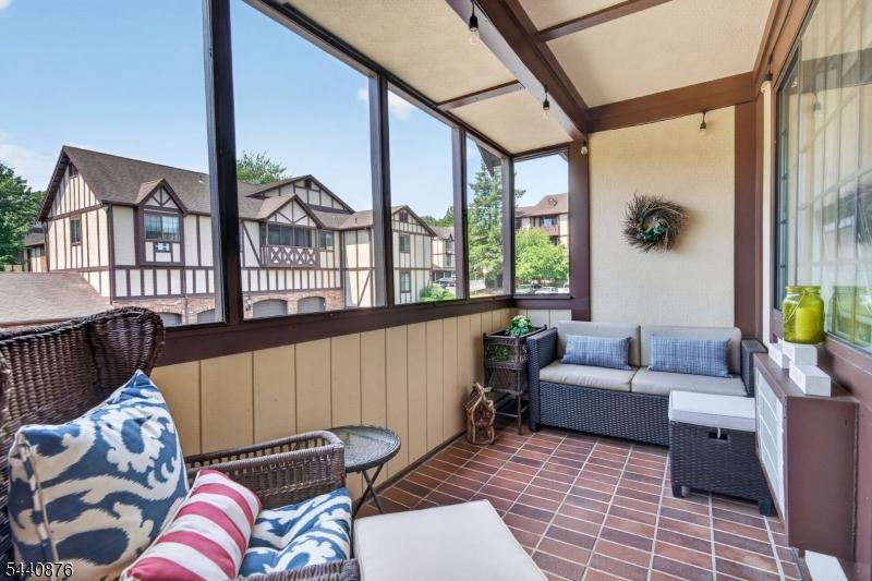 Screened Balcony