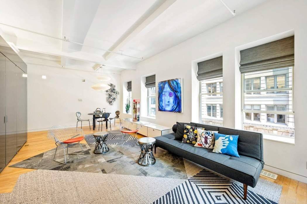 In move in condition ! Alluring 1 bedroom loft located at the Jade, a highly coveted condominium building in the Flatiron district.