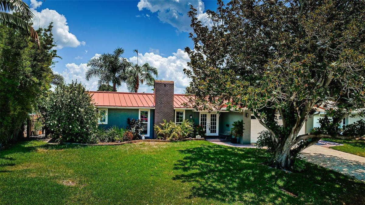 Great location in Waterway Estates
