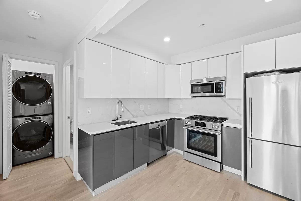 Welcome to 2600 Seventh Avenue A New Level of Luxury in Central HarlemPenthouse Unit.