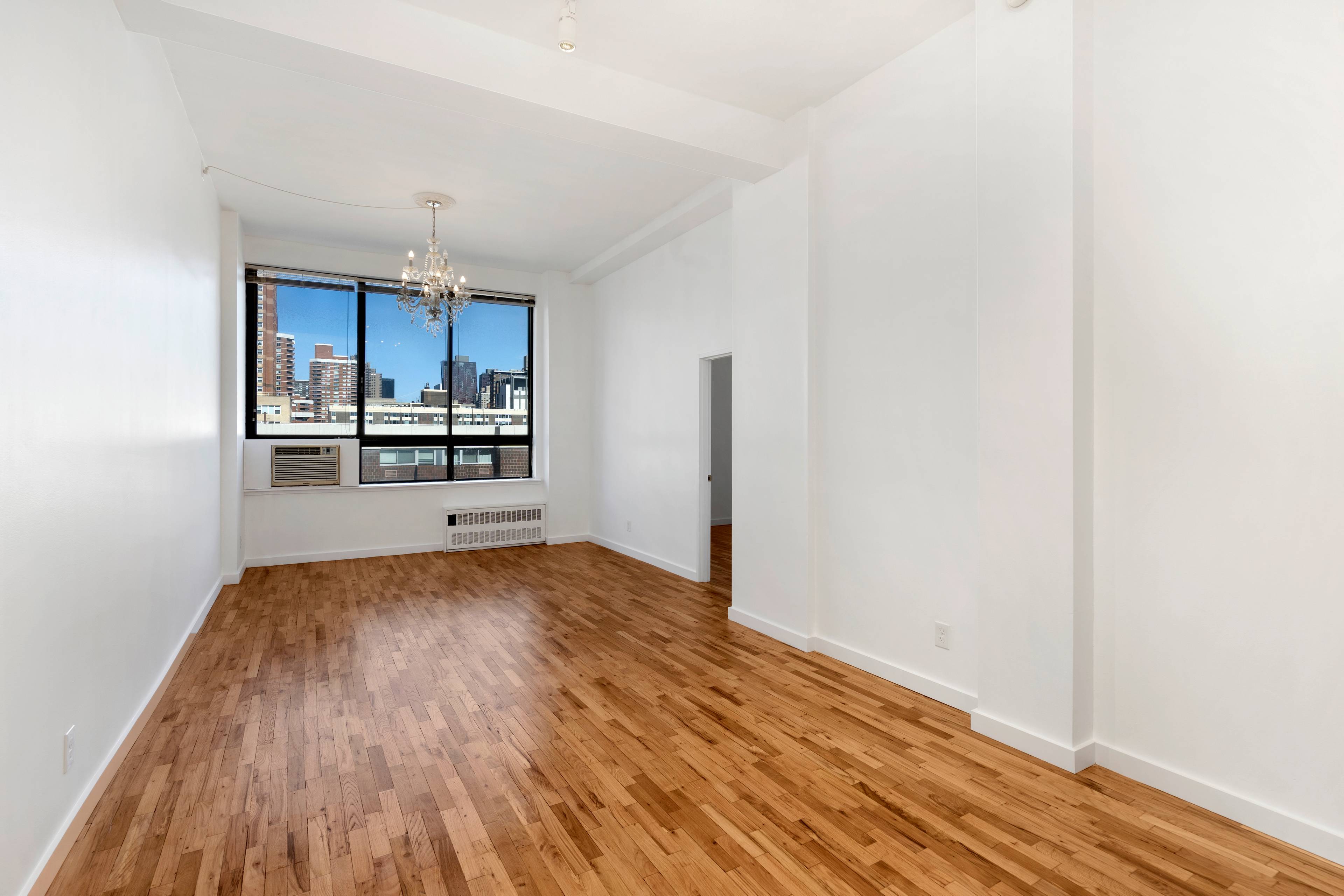 This Spectacular fully furnished Spacious Gramercy loft like space with 11 foot ceilings and 1000Sf is A Rare Find.