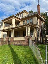 5 unit Victorian Multifamily in the Dwight Edgewood neighborhood of New Haven.