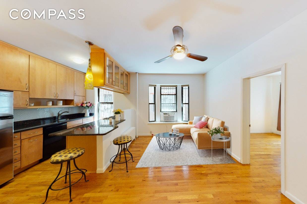 When it comes to location it's hard to beat this 2 bedroom co op in Prospect Heights.