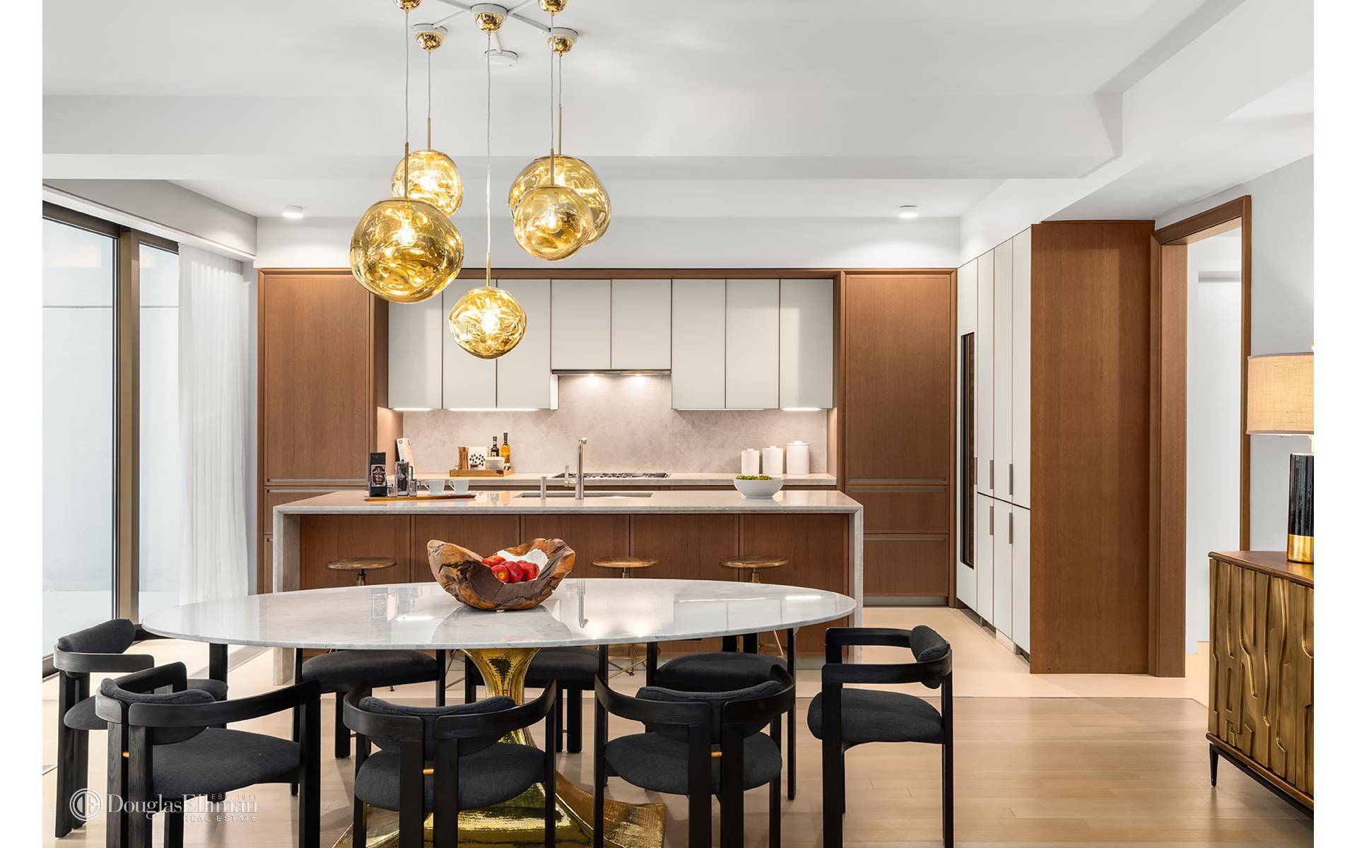 The extraordinary embodiment of sleek, innovative, contemporary design, The Twenty 1 condominium is a brand new boutique residence setting a premium standard of luxury at the crossroads of prime Chelsea ...