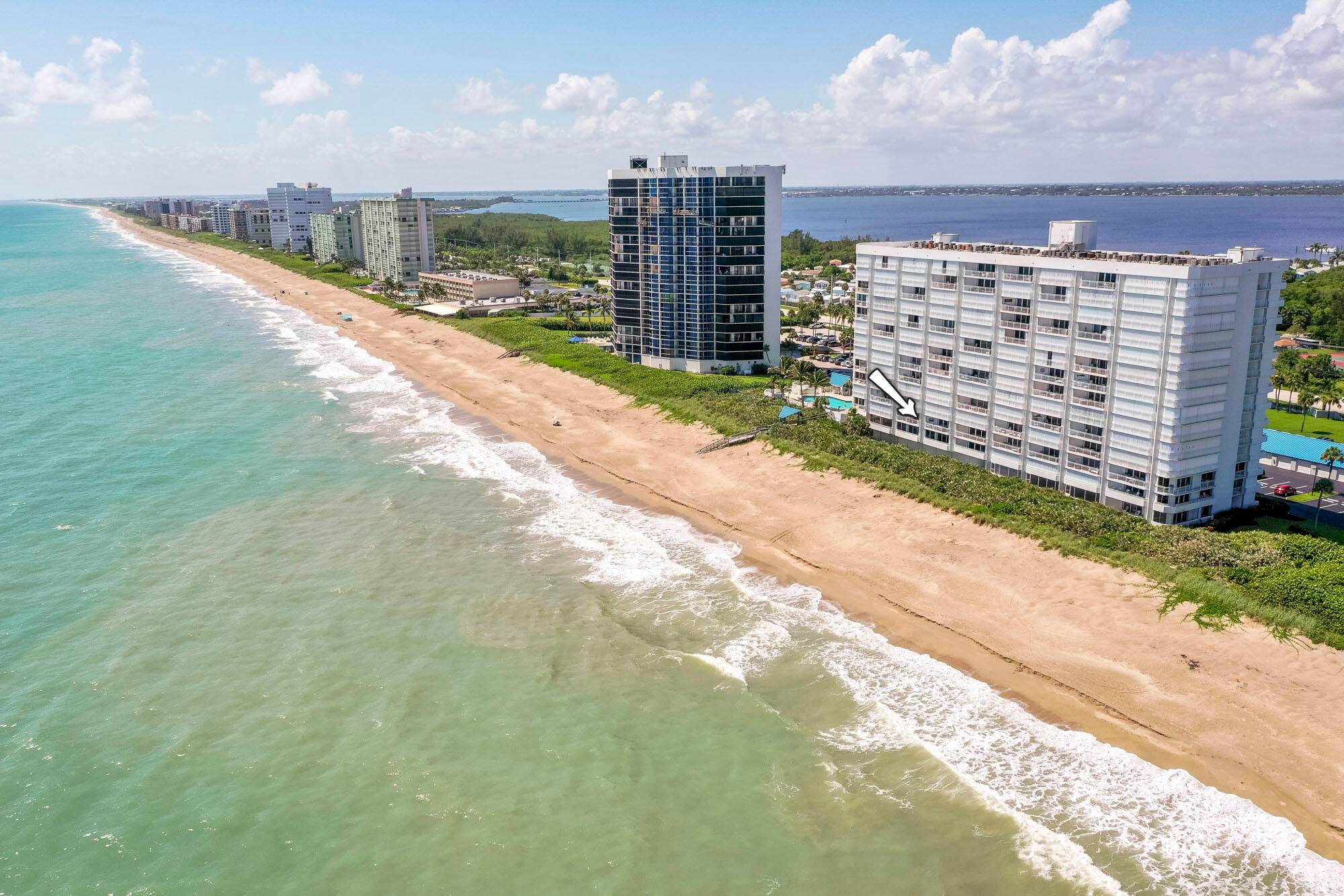 Enjoy oceanfront living at its finest and take in breathtaking views in this 2BD 2BA recently renovated condo.