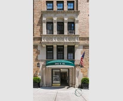Newly available with no board approval, a Sponsor Pre war 2 Bedroom 2 Bath in a prime upper east side location !