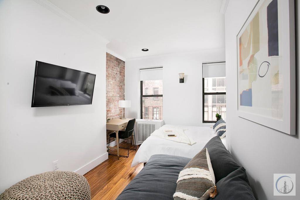 About The ApartmentThe unit is a bright, inviting furnished studio apartment located in Gramercy, Manhattan on 24th Street.