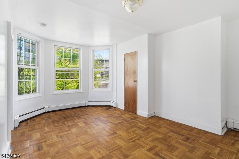 U1 Bedroom