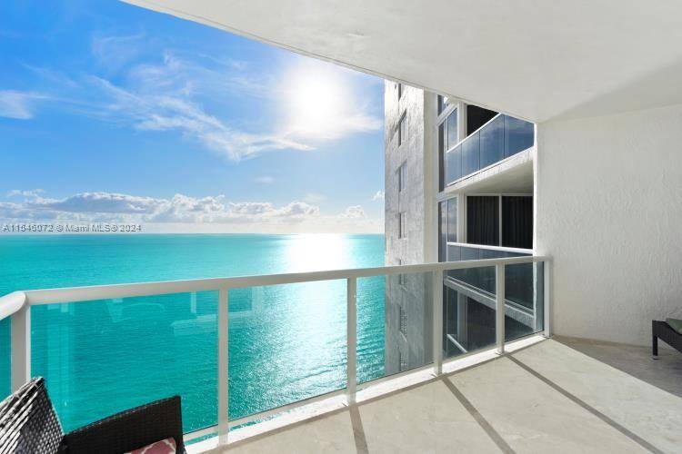 FLORIDA RIVIERA IN SUNNY ISLES BEACH, ONE OF A KIND 2 STORY PENTHOUSE 6, UNIT ON THE 34th FLOOR IN OCEANFRONT LUXURIOUS OCEAN II BLDG 3 BED 3 BATH 2, ...
