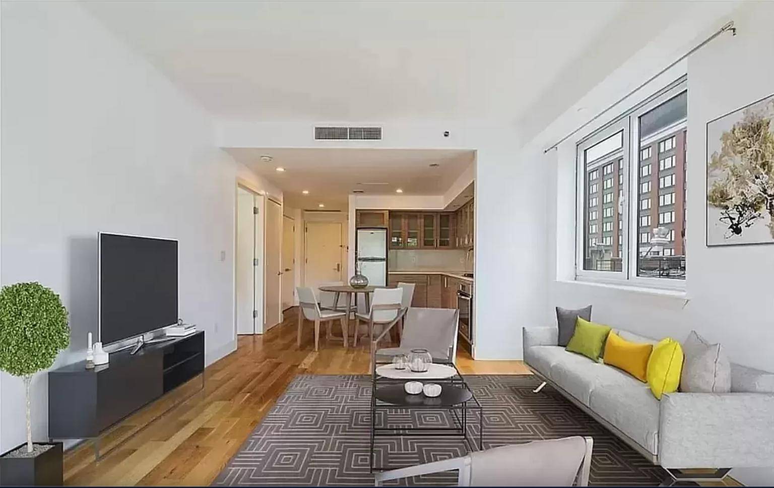 INQUIRE FOR VIDEOAVAILABLE ASAPLive in this beautiful, large one bedroom one bathroom apartment in a pristine ELEVATOR building on a quiet East Harlem block !
