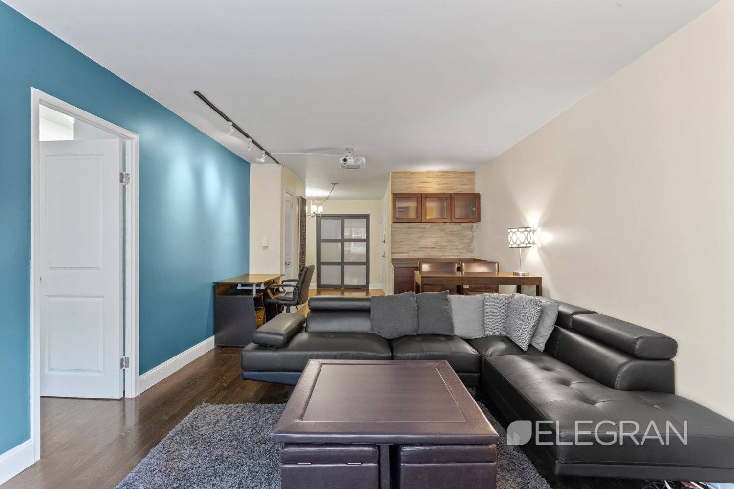 Ultra modern one bedroom apartment with a great layout, premium finishes.