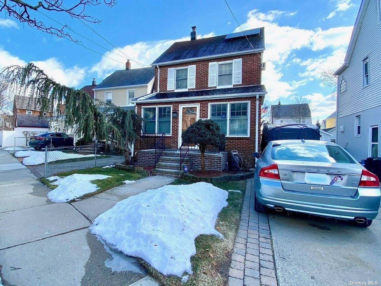 FIRST TIME OFFERED FULLY DETACHED SOLID BRICK 1 FAMILY ON AN OVERSIZED LOT IN ONE OF BELLROSE'S MOST DESIRABLE LOCATIONS.