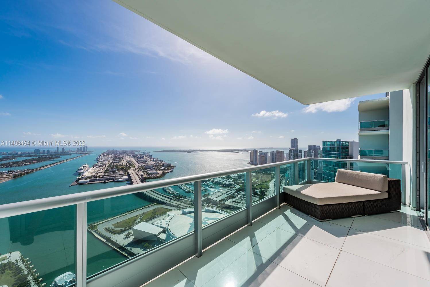 Spectacular Penthouse unit at 900 Biscayne.