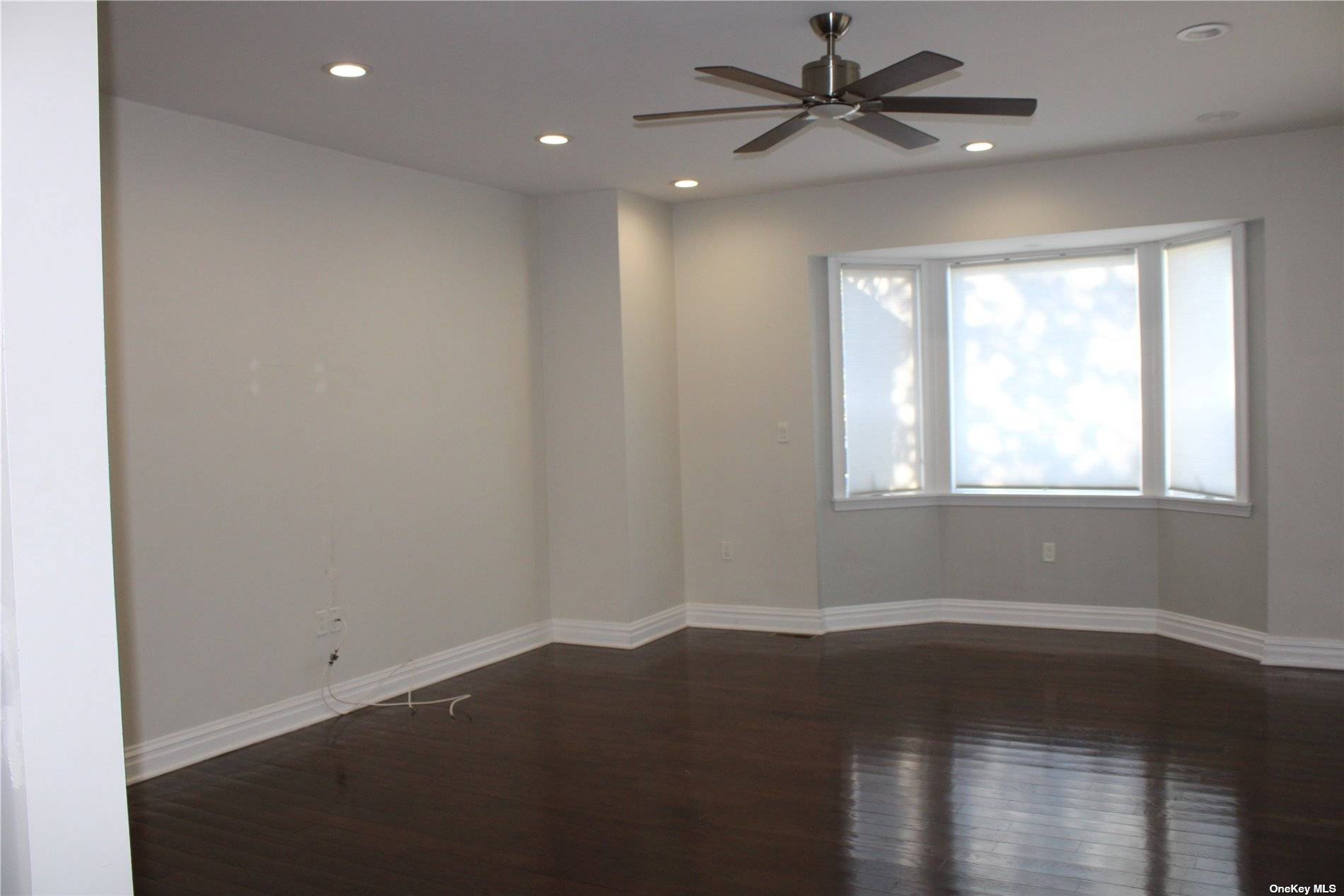 Spacious open concept Living room, Dining area, eat in Kitchen, 3 Bedrooms 2 baths.
