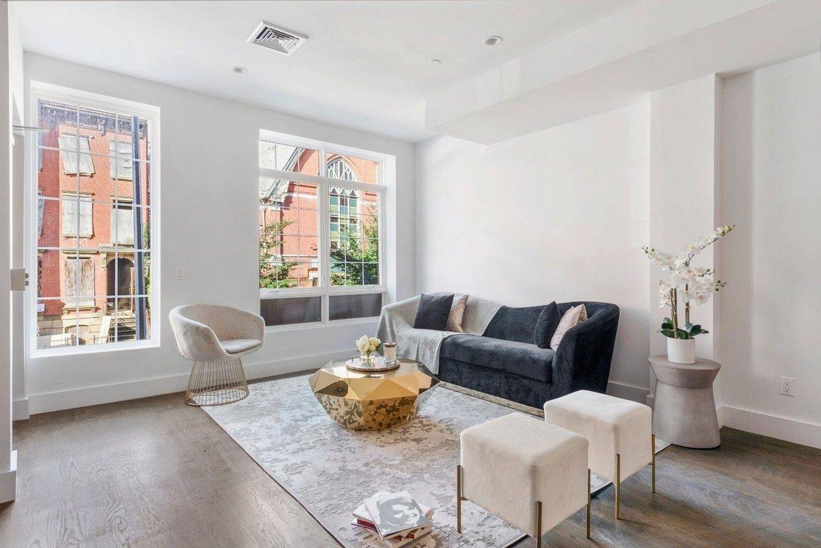Luxury living in trendy, up and coming Brooklyn !