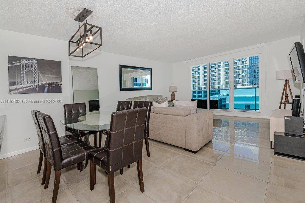 2 Bedrooms 2 Bath, Ocean view, Furniture apartment at Roney Palace Condominium, Roney Palace Condominiums and is connected to the 5 star 1 Hotel South Beach.