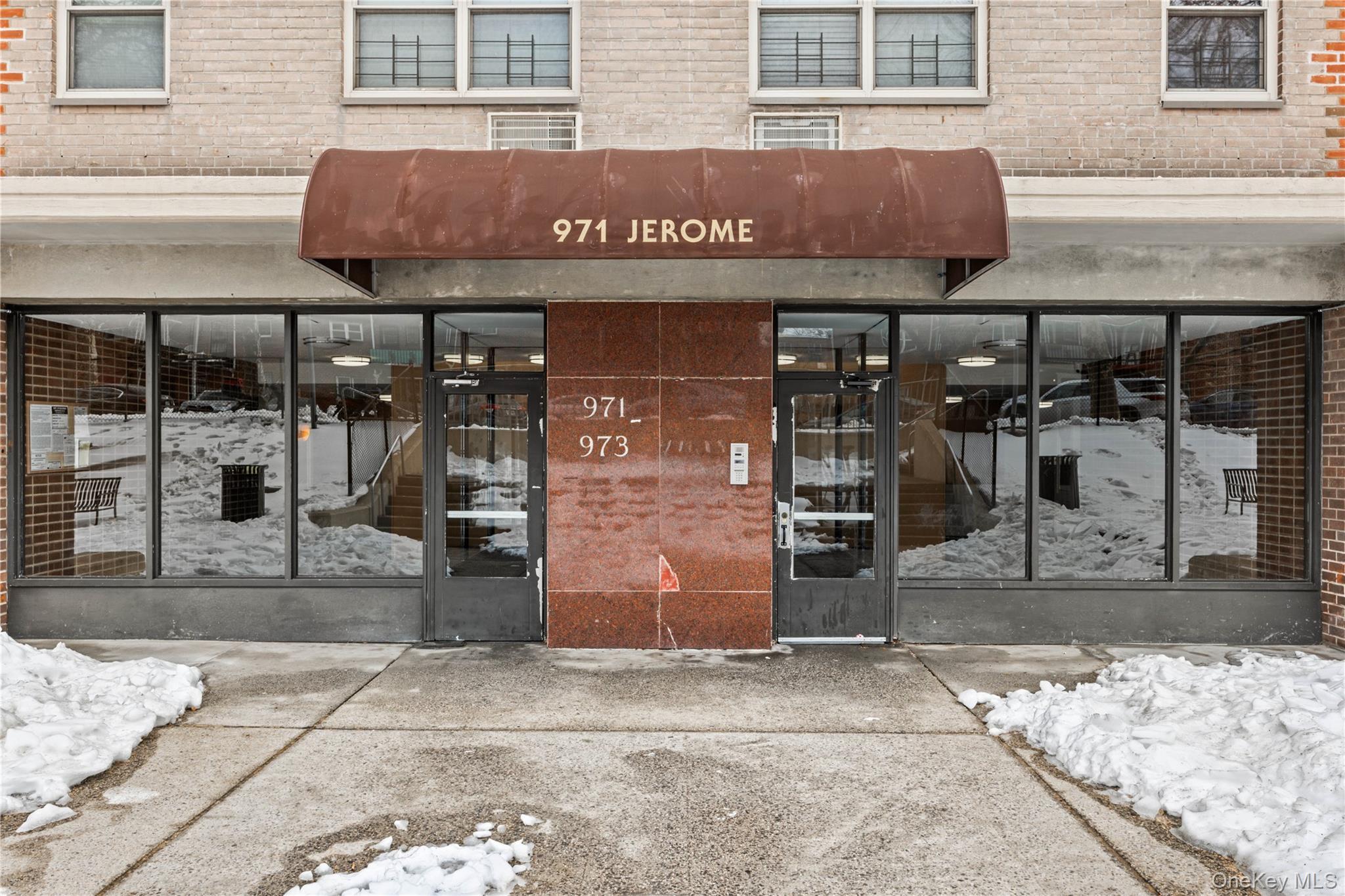 Welcome to 971 Jerome Street