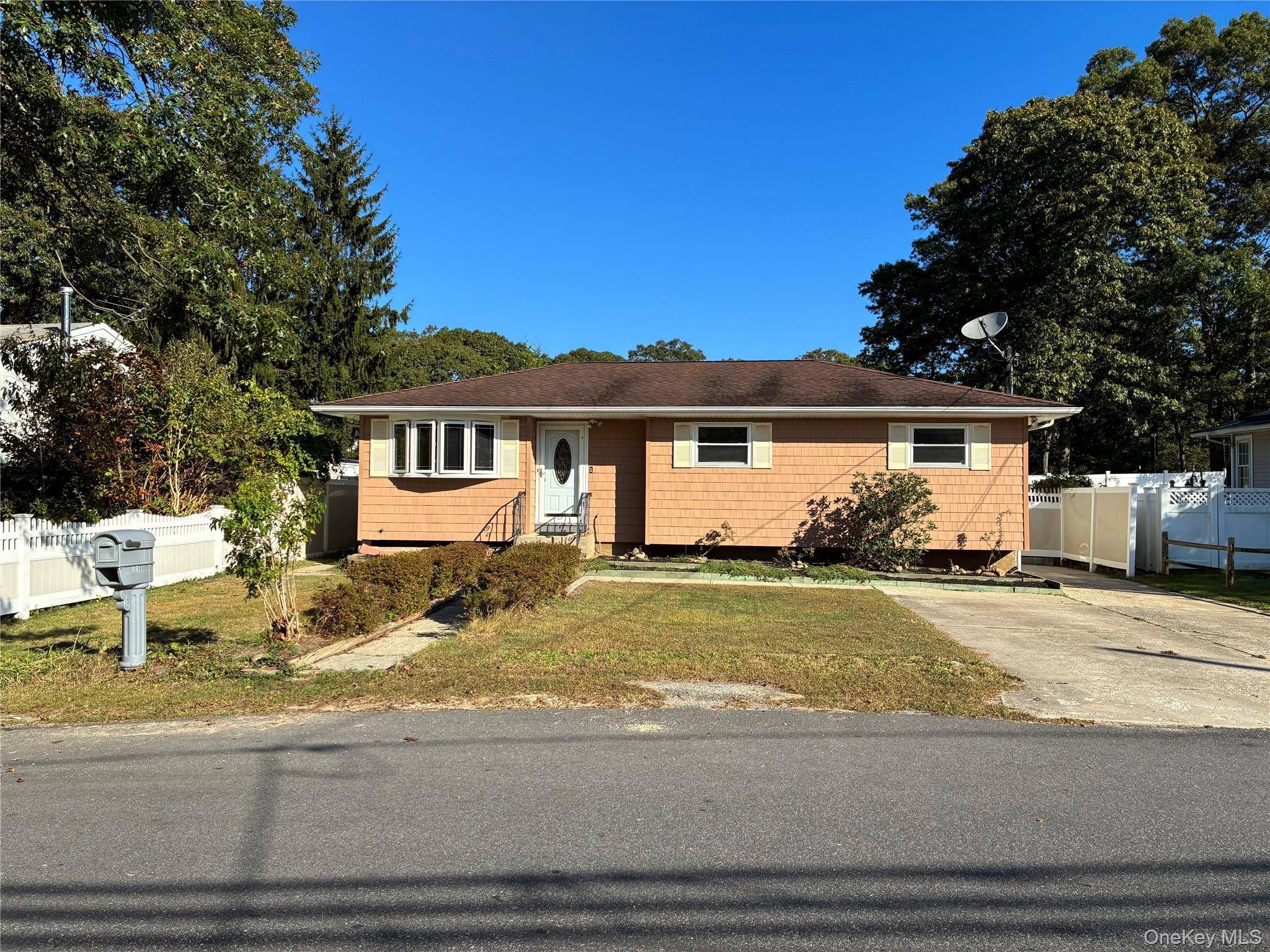 Beautiful 3 Bedroom 2 Full Bath Ranch in the Lake Hills Section of Ronkonkoma.