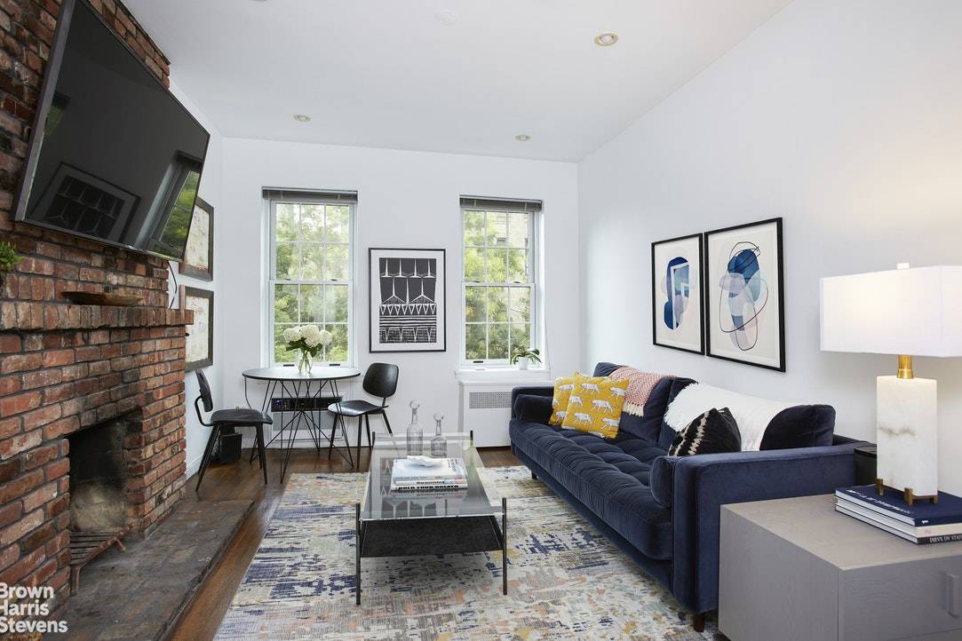 Located on one of Chelsea's most desirable tree lined blocks, minutes from the High Line and nestled between the Hudson River and the neighborhood's best restaurants, theaters and bars, this ...